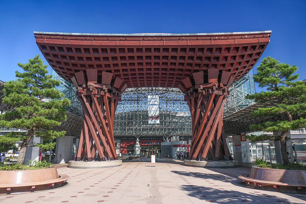 金沢駅 鼓門